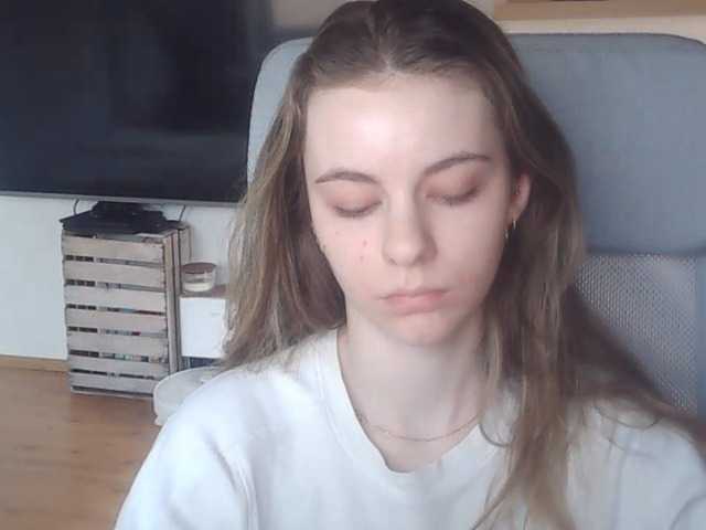 AriaModel's BongaCams show and profile