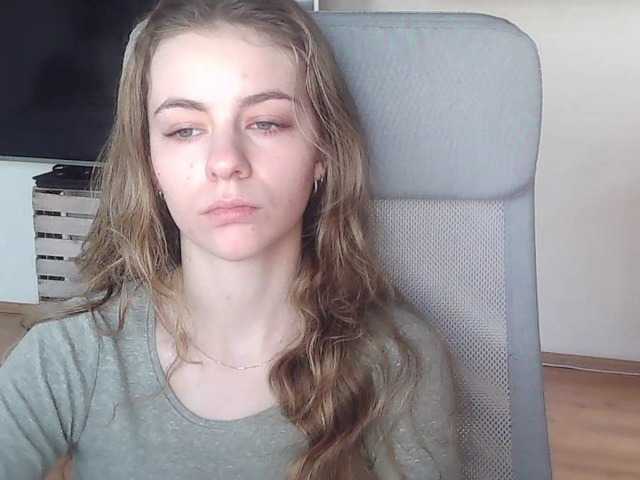 AriaModel's BongaCams show and profile