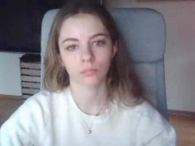 AriaModel's BongaCams show and profile