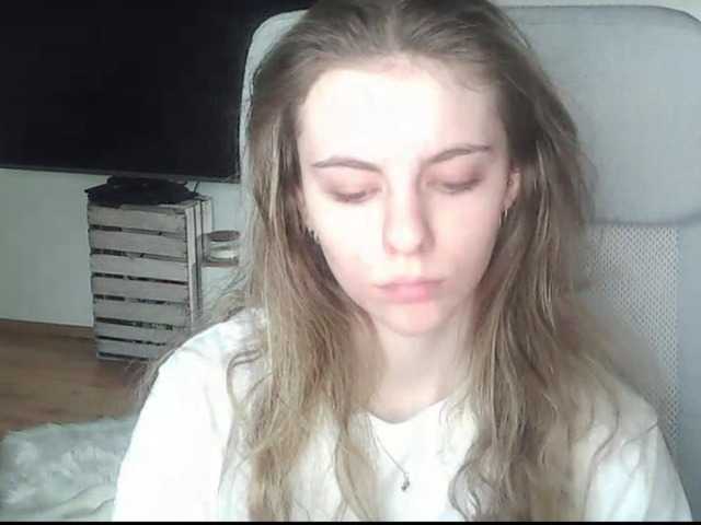 AriaModel's BongaCams show and profile