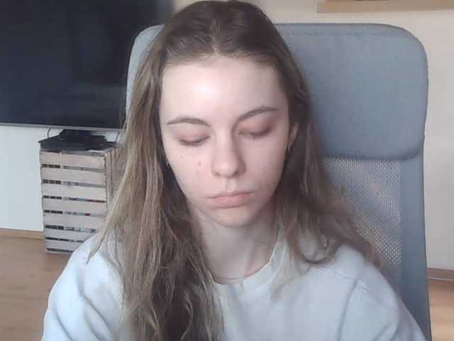 AriaModel's BongaCams show and profile