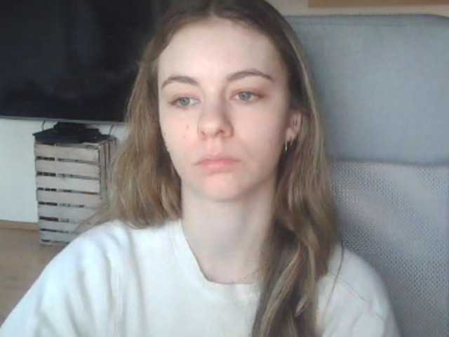 AriaModel's BongaCams show and profile