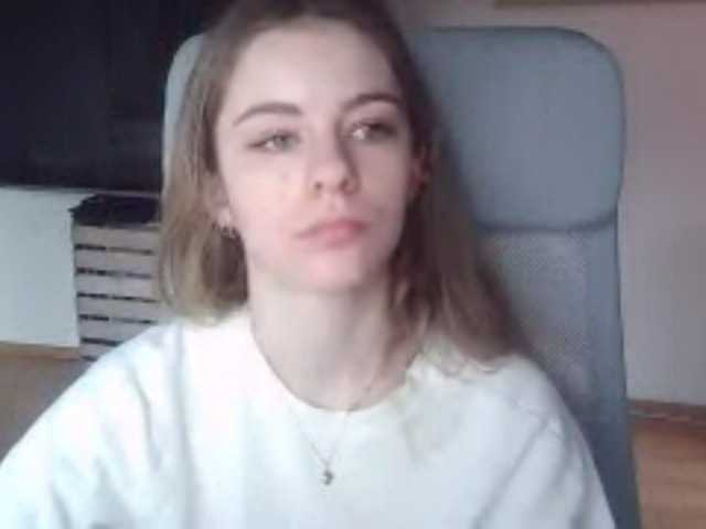 AriaModel's BongaCams show and profile