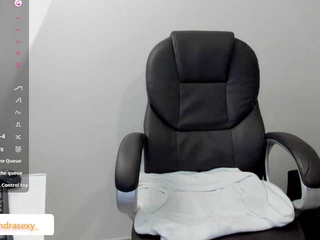 AlejandraMilf's BongaCams show and profile