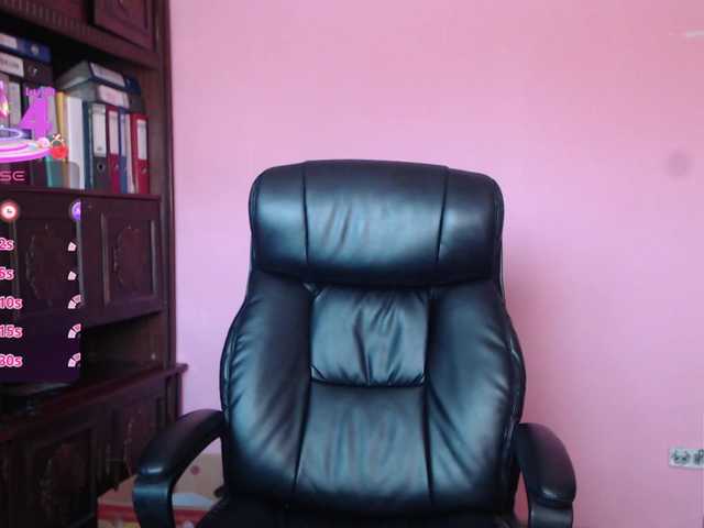 CandyHellenx's BongaCams show and profile