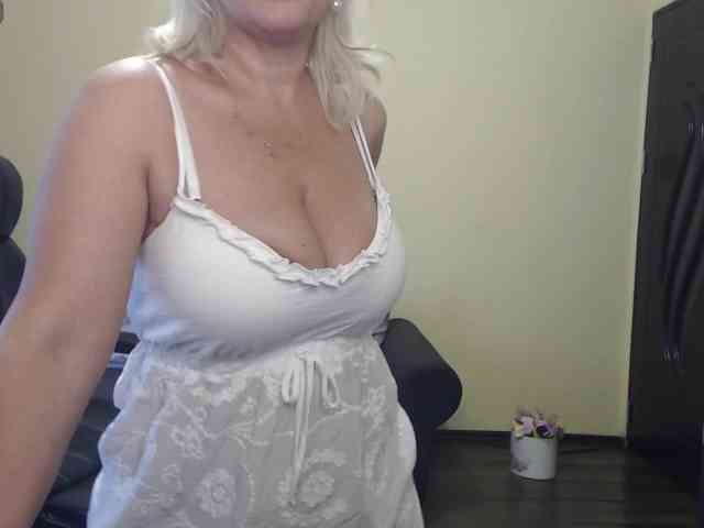 CandyHellenx webcam