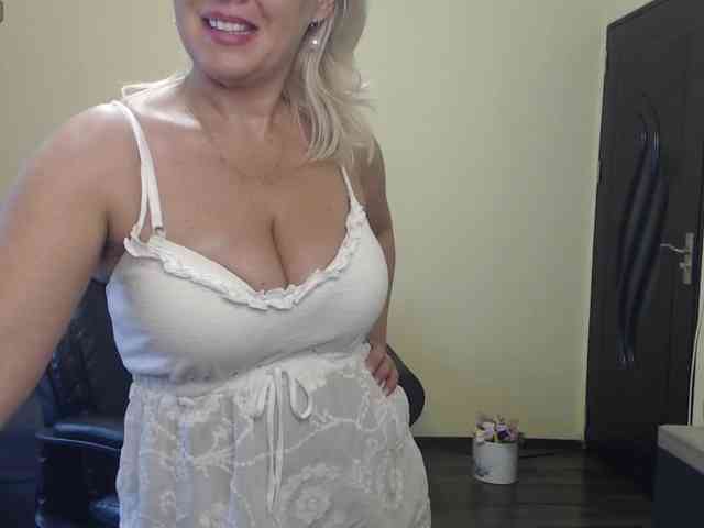 CandyHellenx webcam