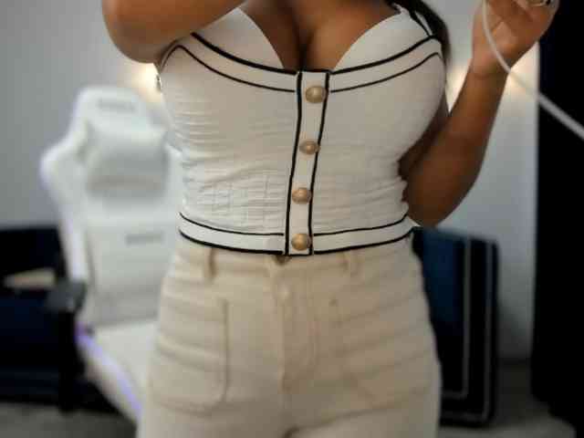evellineeva1 webcam