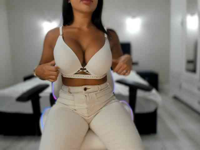 evellineeva1 webcam