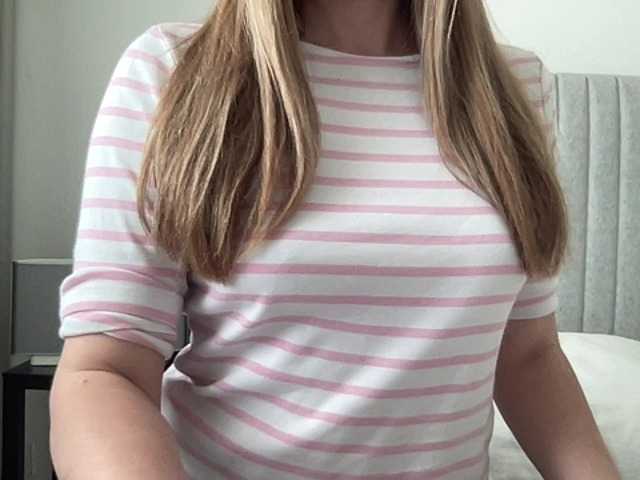 LizaFlower1's BongaCams show and profile