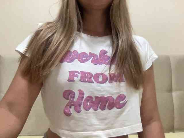 LizaFlower1 webcam