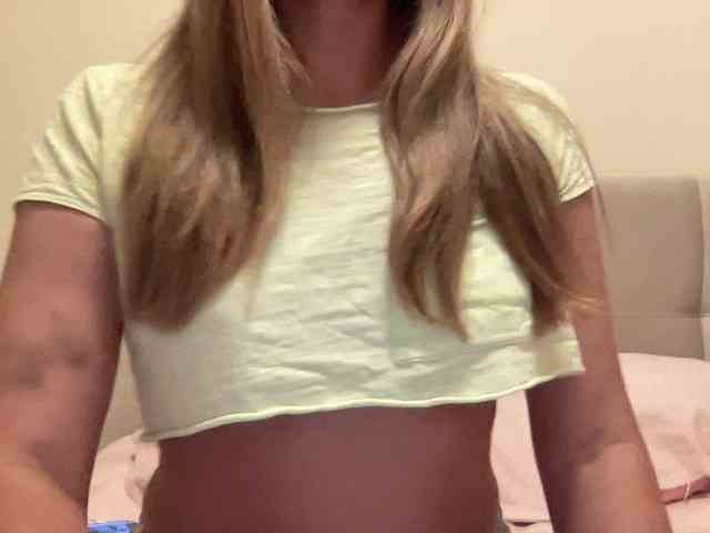 LizaFlower1 webcam
