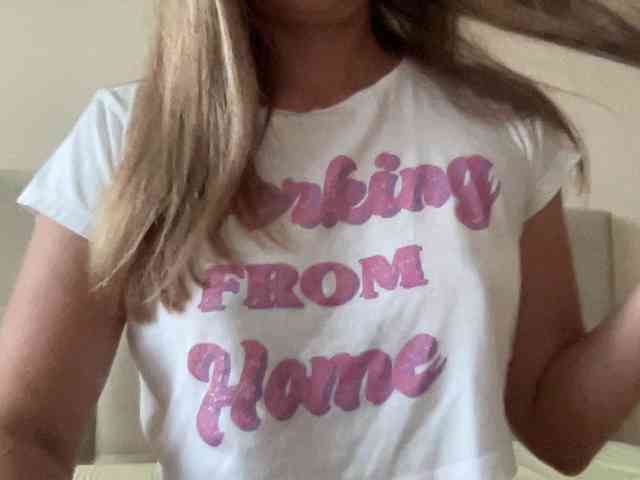 LizaFlower1 webcam