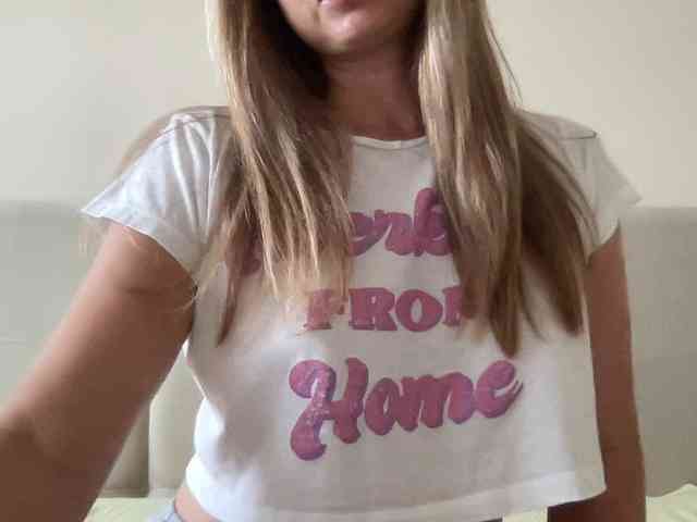 LizaFlower1 webcam