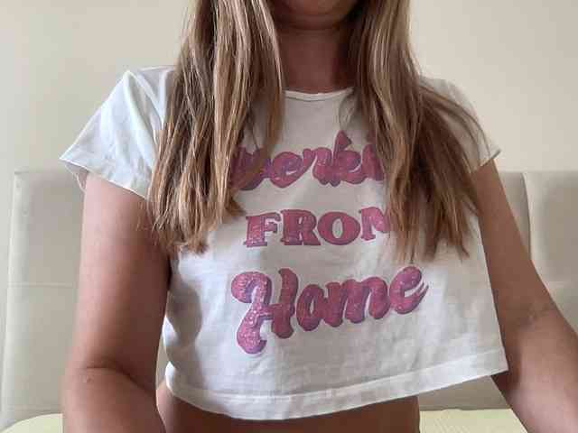 LizaFlower1 webcam