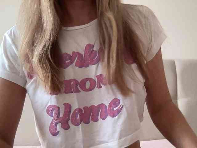LizaFlower1 webcam