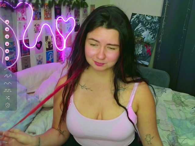 s-katekisa-s Live Cam and Statistics on UnifiedCams