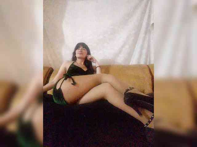 Linda-Tease webcam