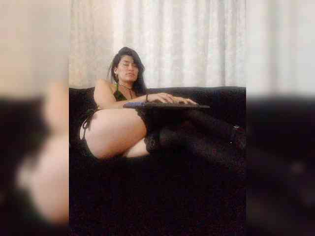 Linda-Tease Linda-Tease