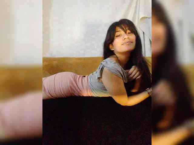 Linda-Tease webcam