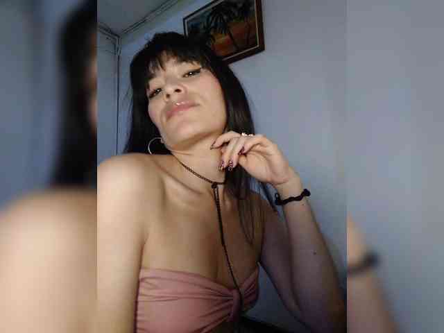 Linda-Tease webcam