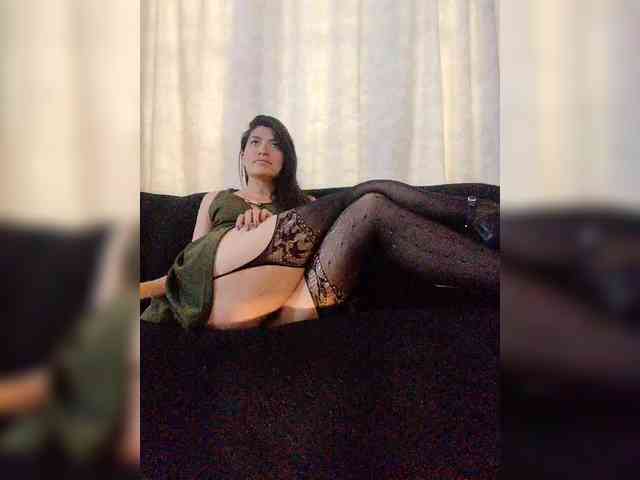 Linda-Tease Linda-Tease