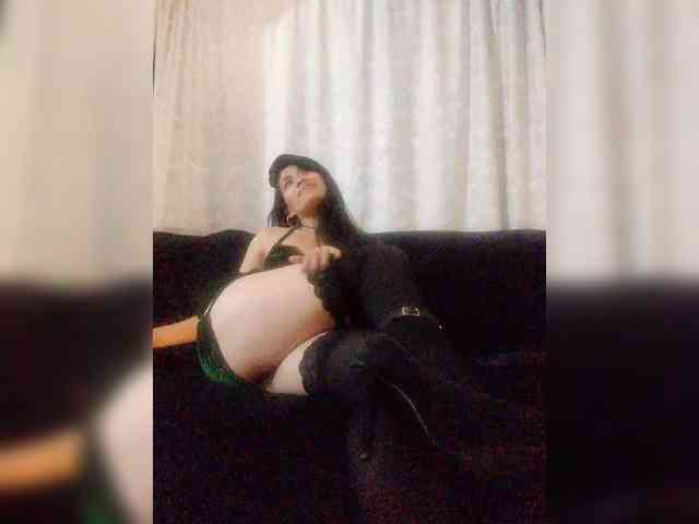 Linda-Tease Linda-Tease