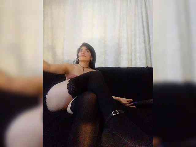Linda-Tease webcam