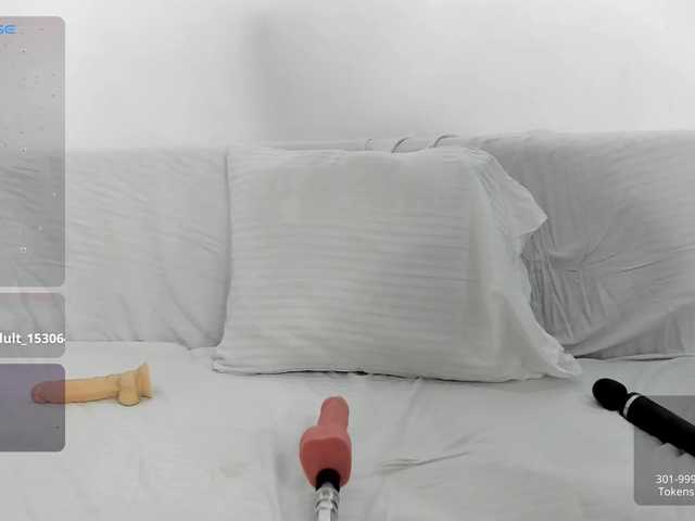 floomaliana's BongaCams show and profile