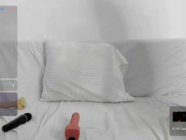 floomaliana's BongaCams show and profile