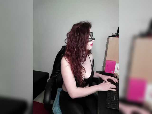 Nin-asexe's BongaCams show and profile