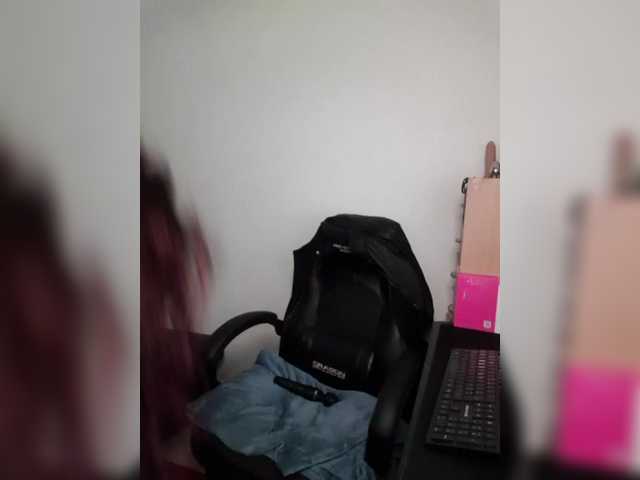 Nin-asexe's BongaCams show and profile