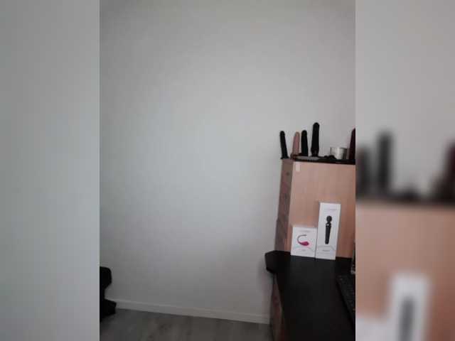 Nin-asexe's BongaCams show and profile