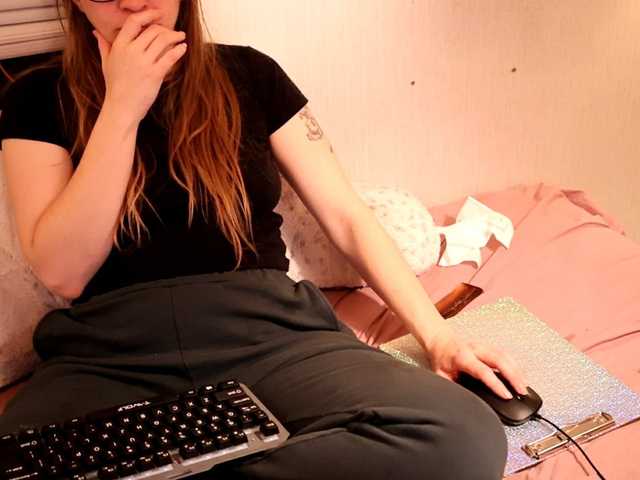 XxpixeyxX's BongaCams show and profile