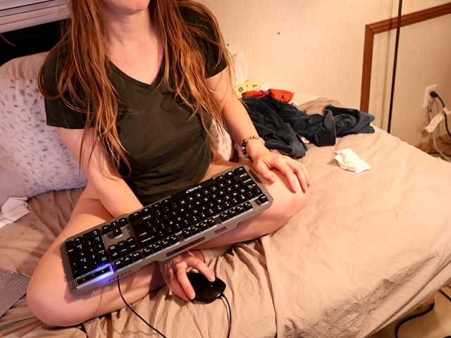 XxpixeyxX's BongaCams show and profile