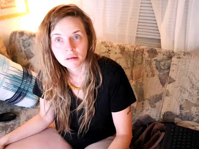 Discover XxpixeyxX from BongaCams