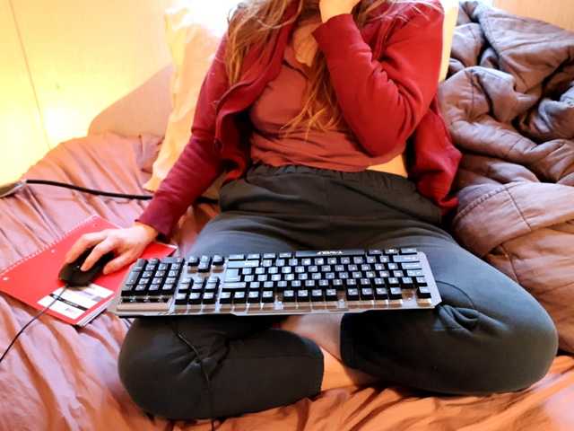 XxpixeyxX's BongaCams show and profile