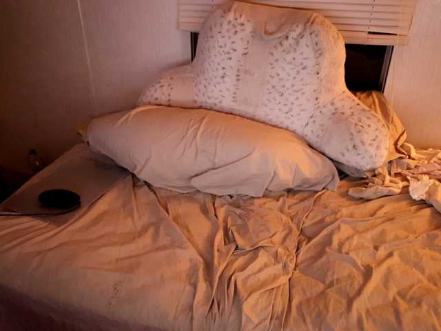 XxpixeyxX's BongaCams show and profile