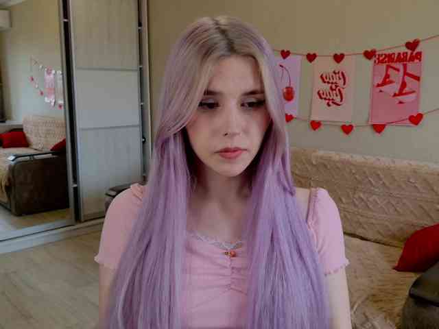 Yoursissydoll Live Webcam on BongaCams