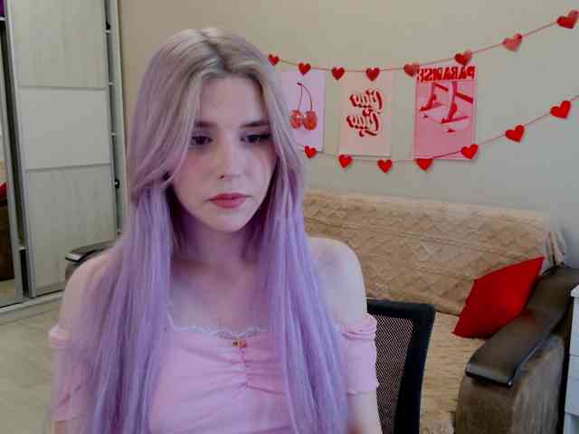 Yoursissydoll Live Webcam on BongaCams