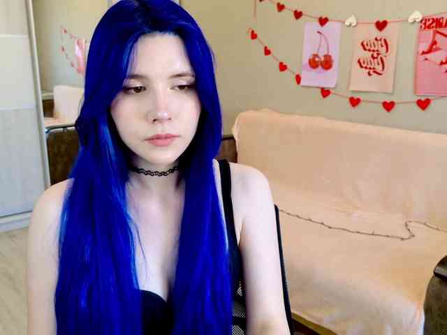 Yoursissydoll Live Webcam on BongaCams