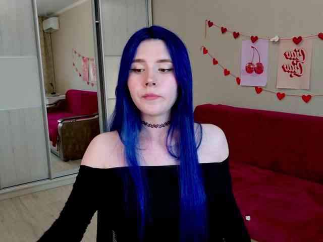 Yoursissydoll Live Webcam on BongaCams