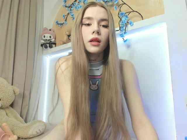 Yoursissydoll Live Webcam on BongaCams