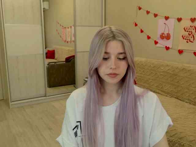 Yoursissydoll Live Webcam on BongaCams