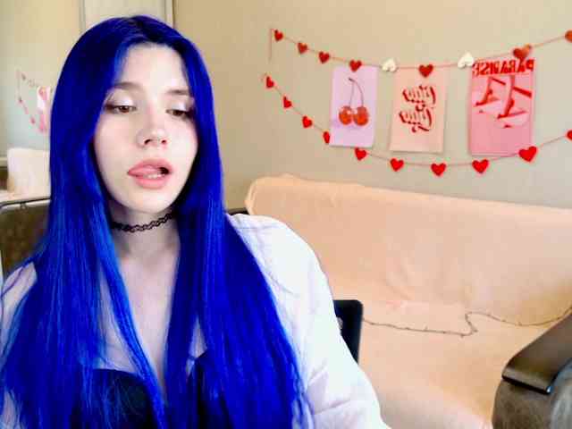 Yoursissydoll Live Webcam on BongaCams