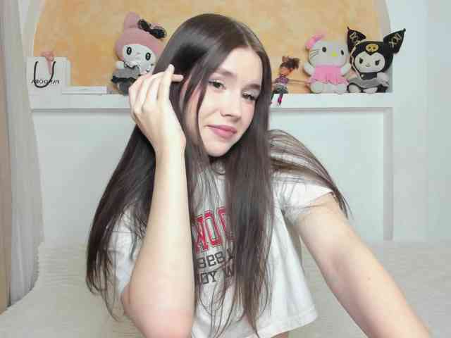 Yoursissydoll Live Webcam on BongaCams