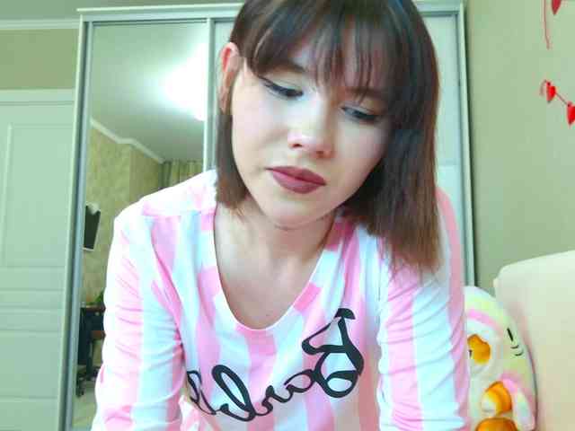 Yoursissydoll Live Webcam on BongaCams