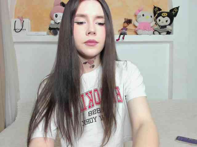 Yoursissydoll Live Webcam on BongaCams