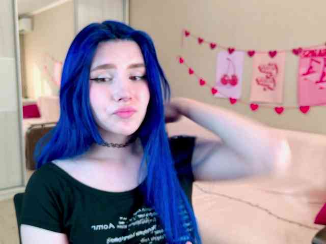 Yoursissydoll Live Webcam on BongaCams