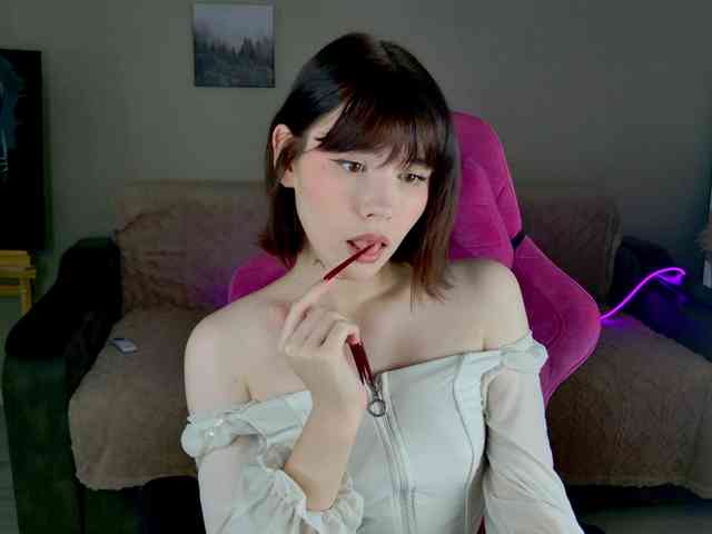 Yoursissydoll Live Webcam on BongaCams